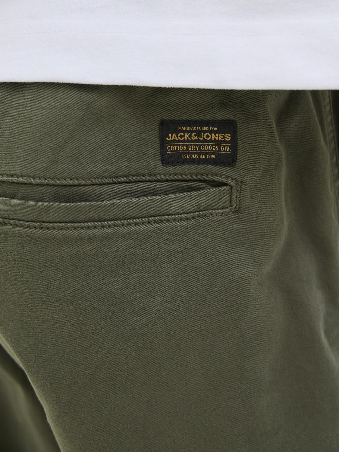 model_shot-detail