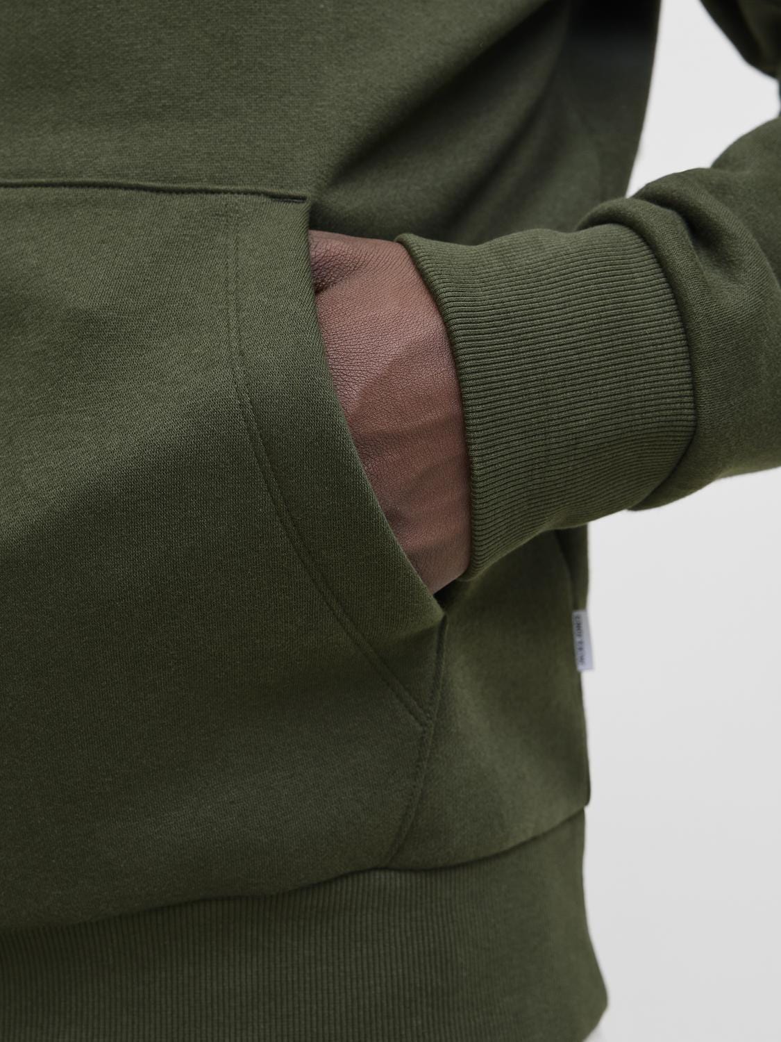 model_shot-detail
