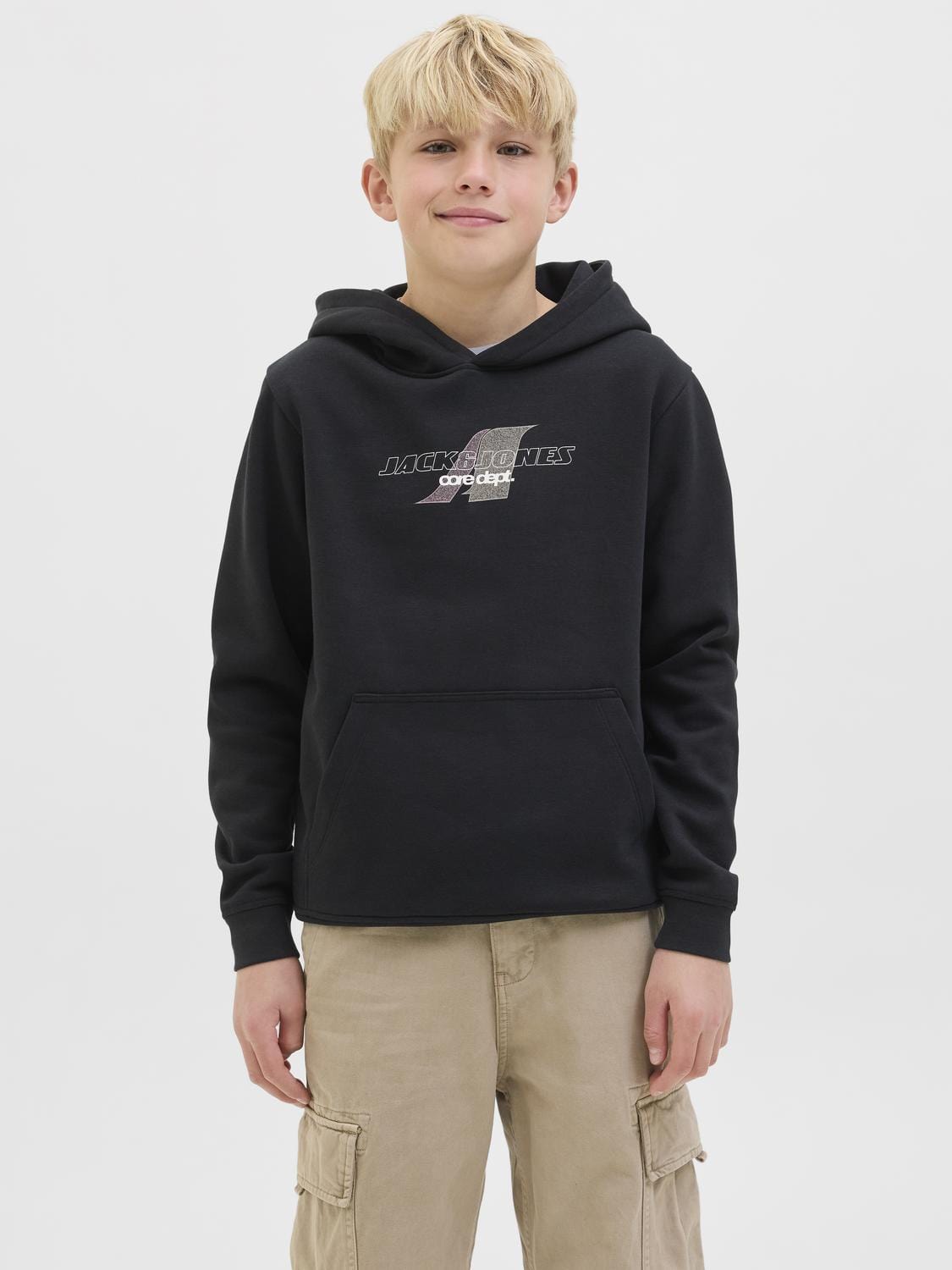 model_shot-front