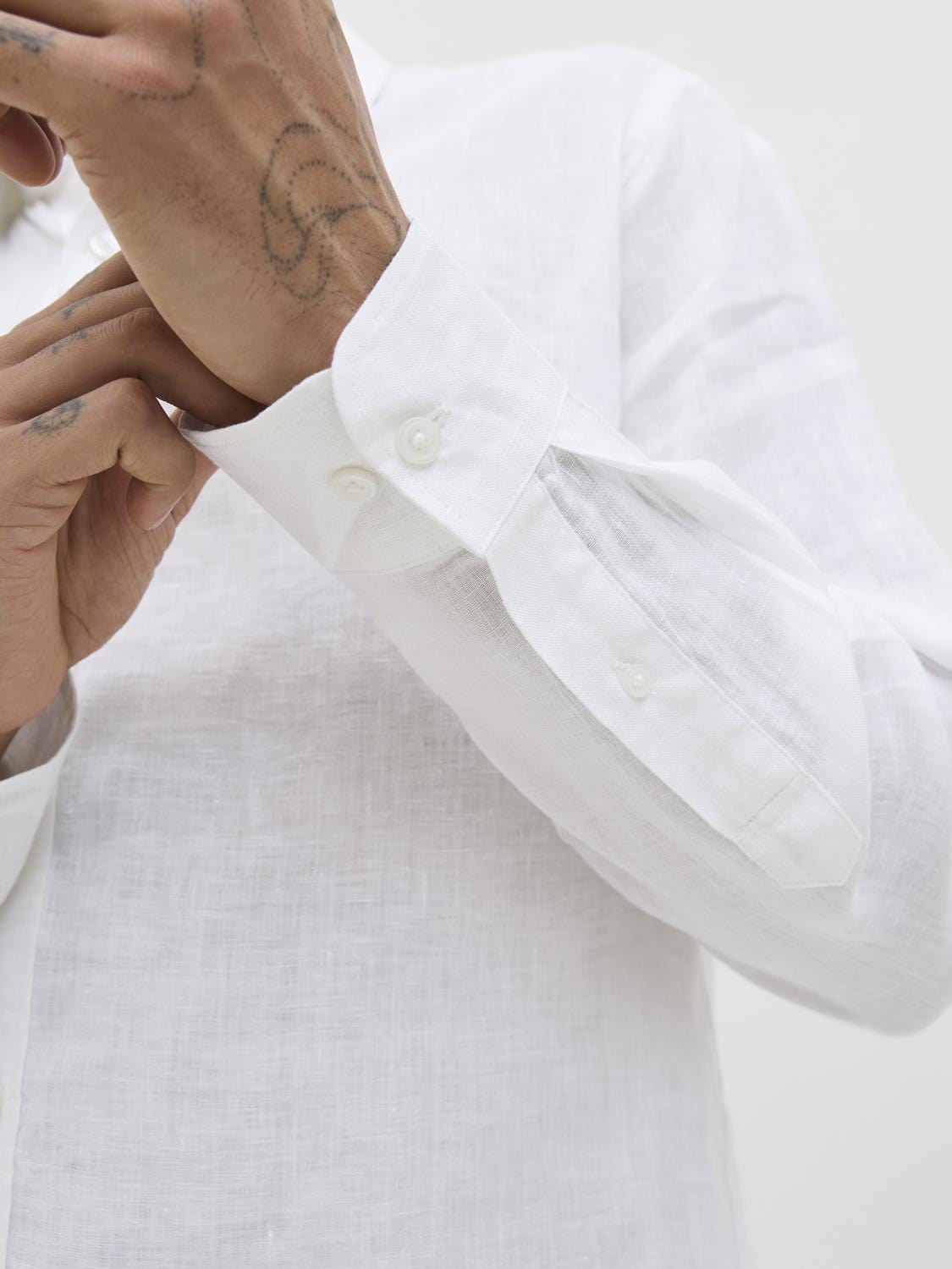 model_shot-detail