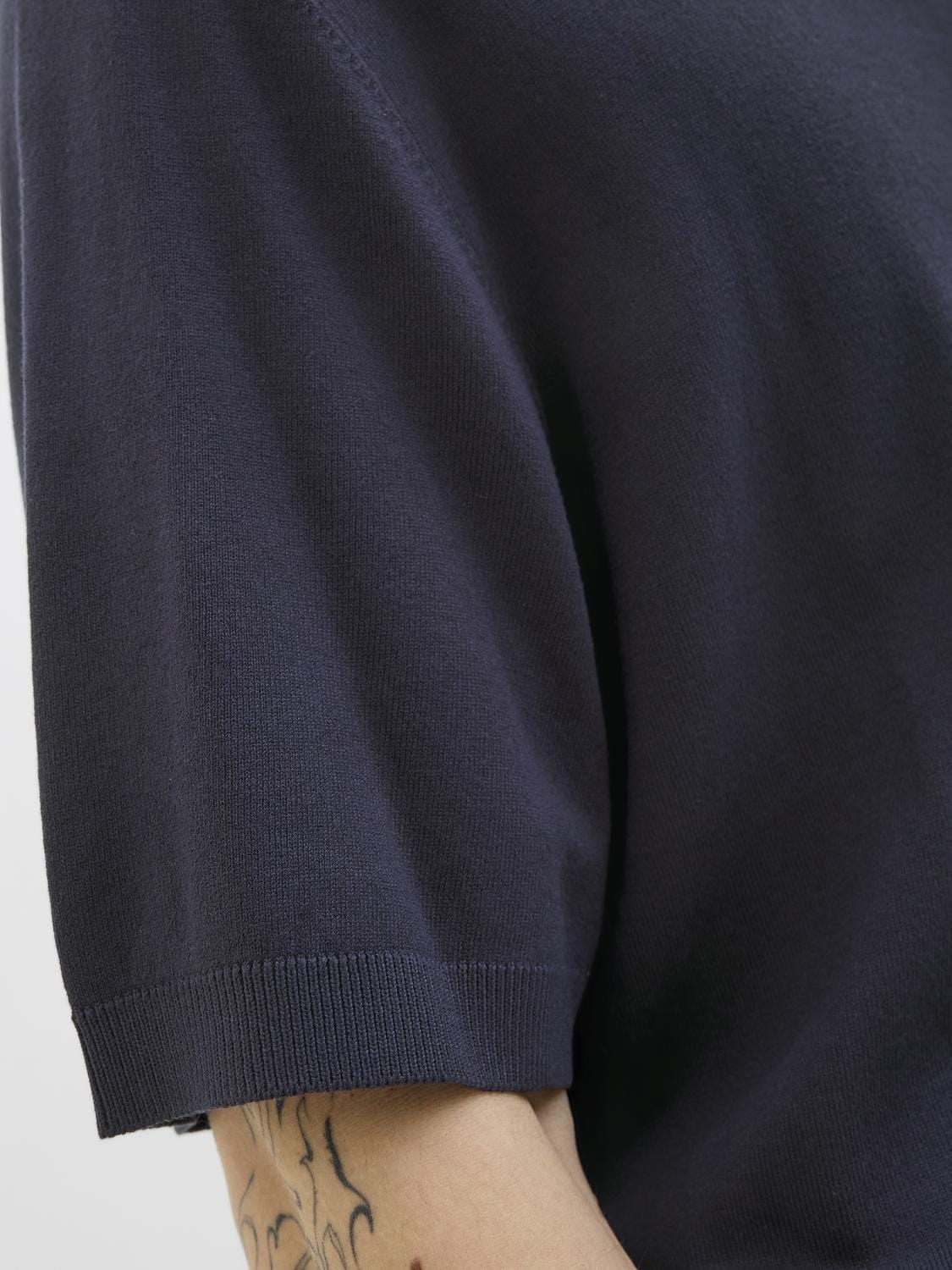 model_shot-detail
