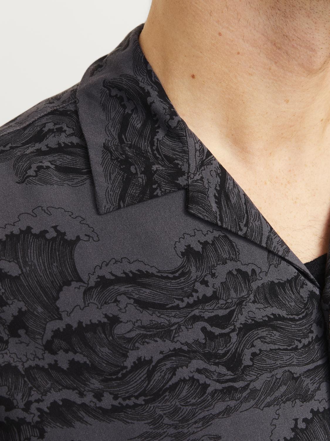model_shot-detail