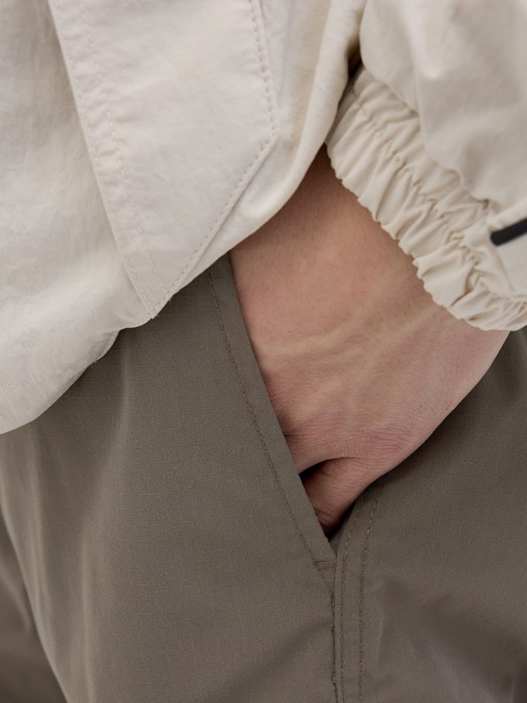 Bermuda cargo marrón - JPSTCOLE HART TECH CARGO SHORTS MID