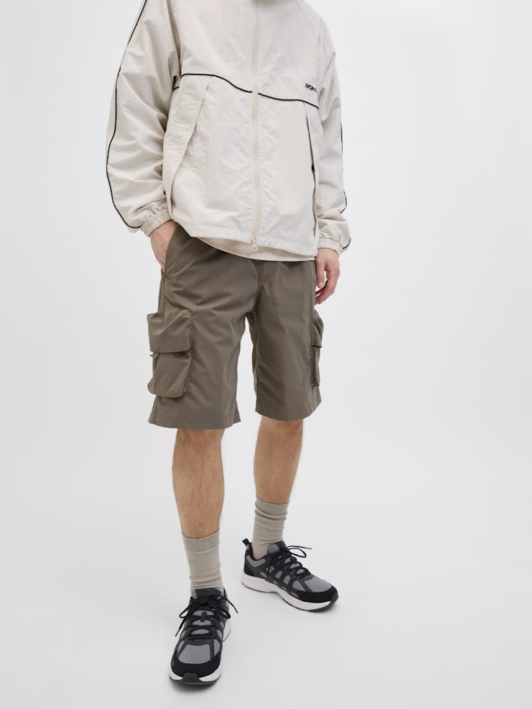 Bermuda cargo marrón - JPSTCOLE HART TECH CARGO SHORTS MID