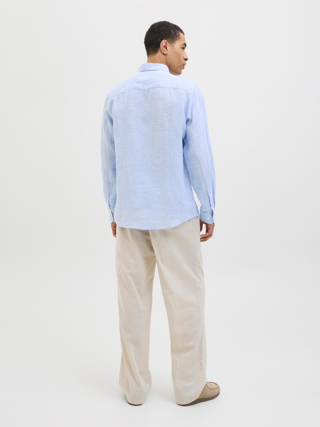 model_shot-back