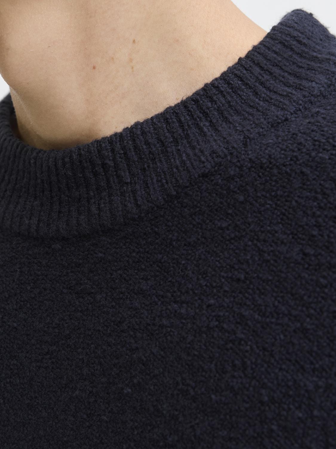 model_shot-detail