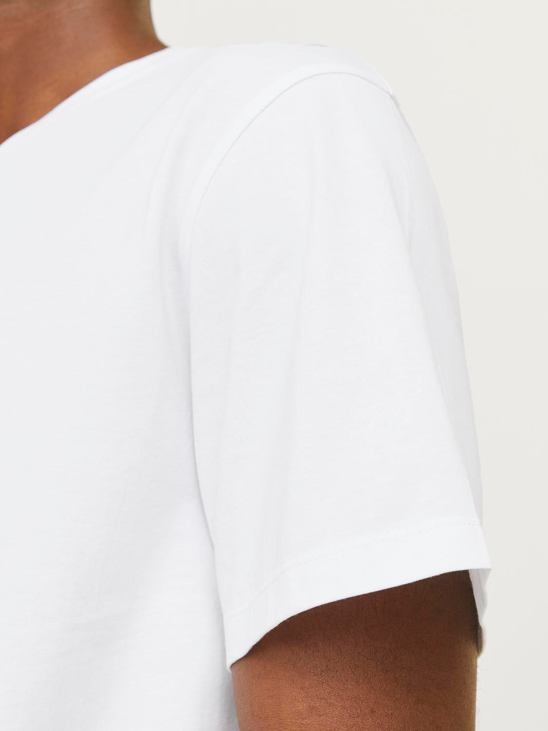 model_shot-detail