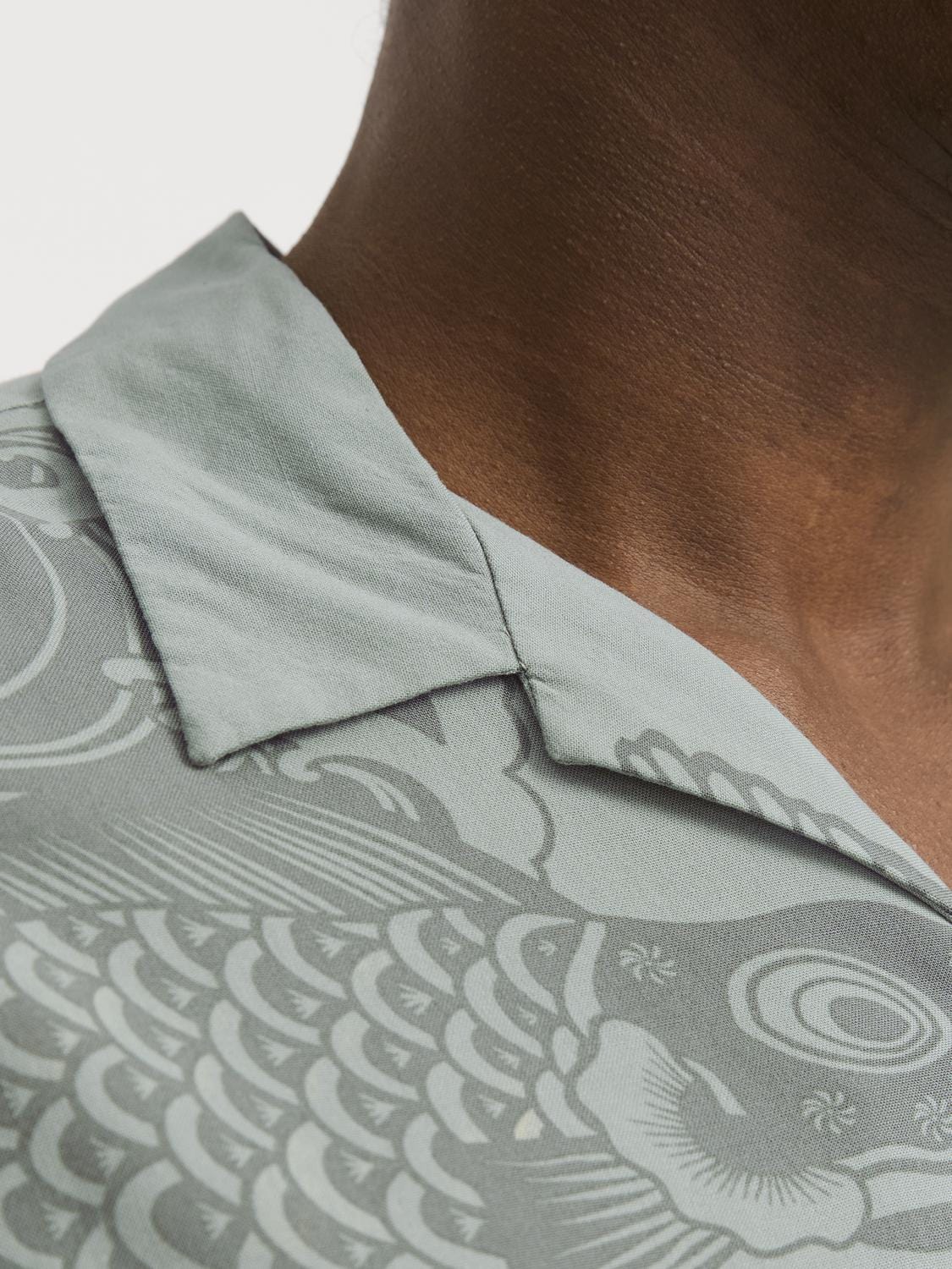model_shot-detail