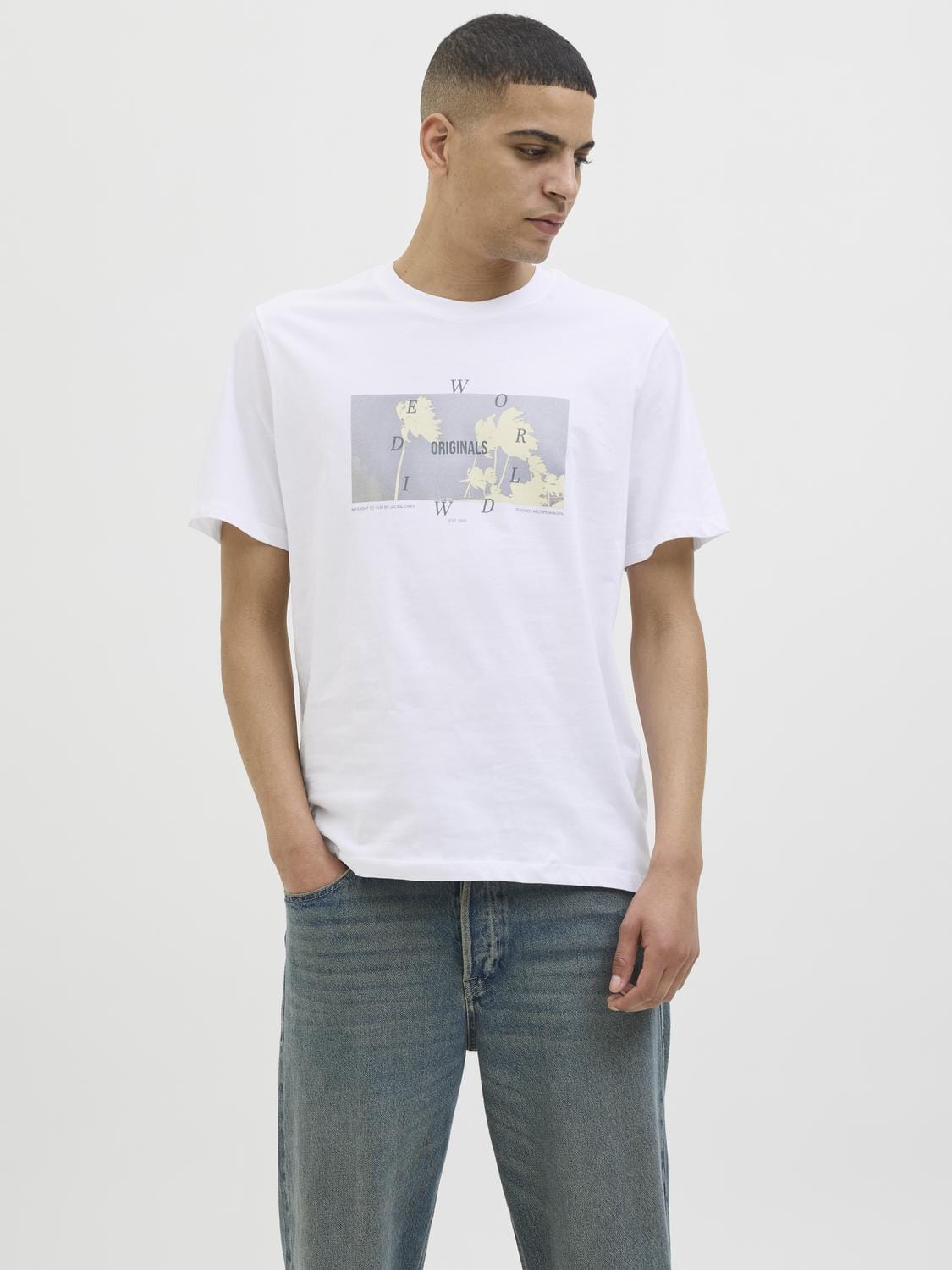 model_shot-front