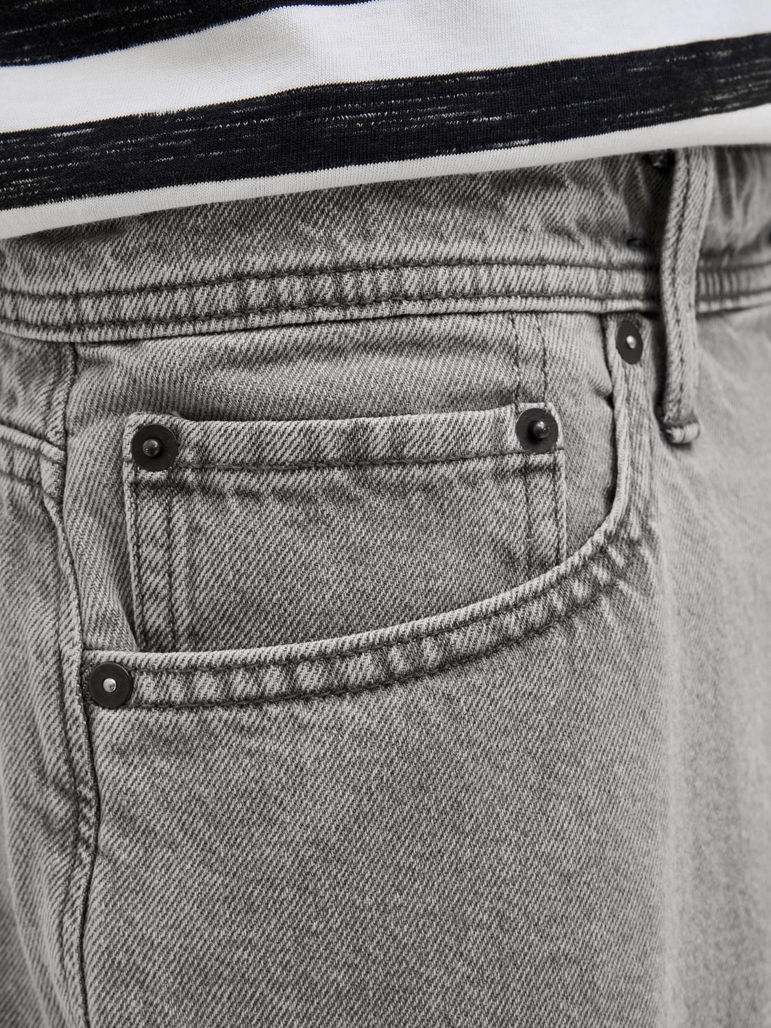 model_shot-detail