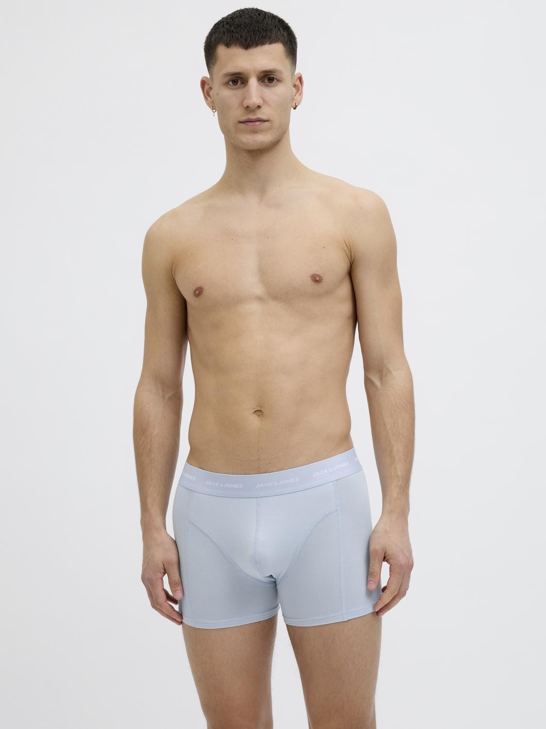 model_shot-detail