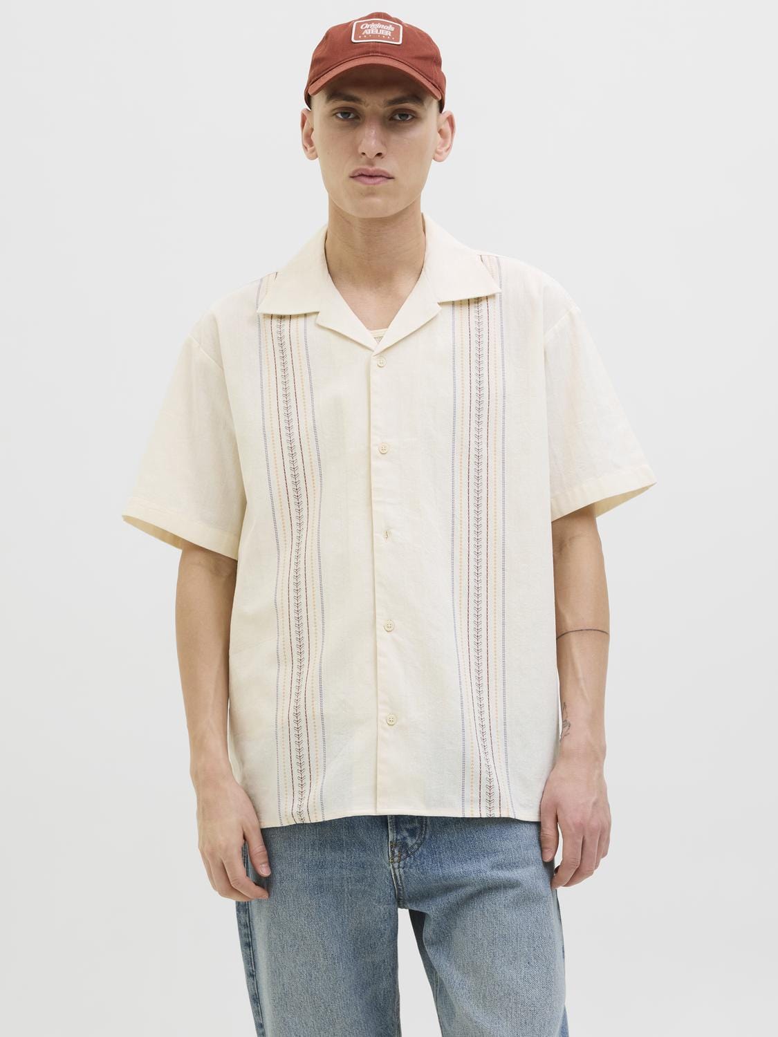 model_shot-front