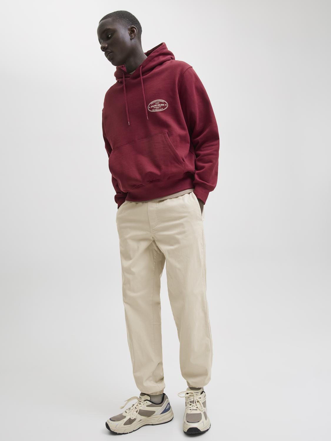 model_shot-creative
