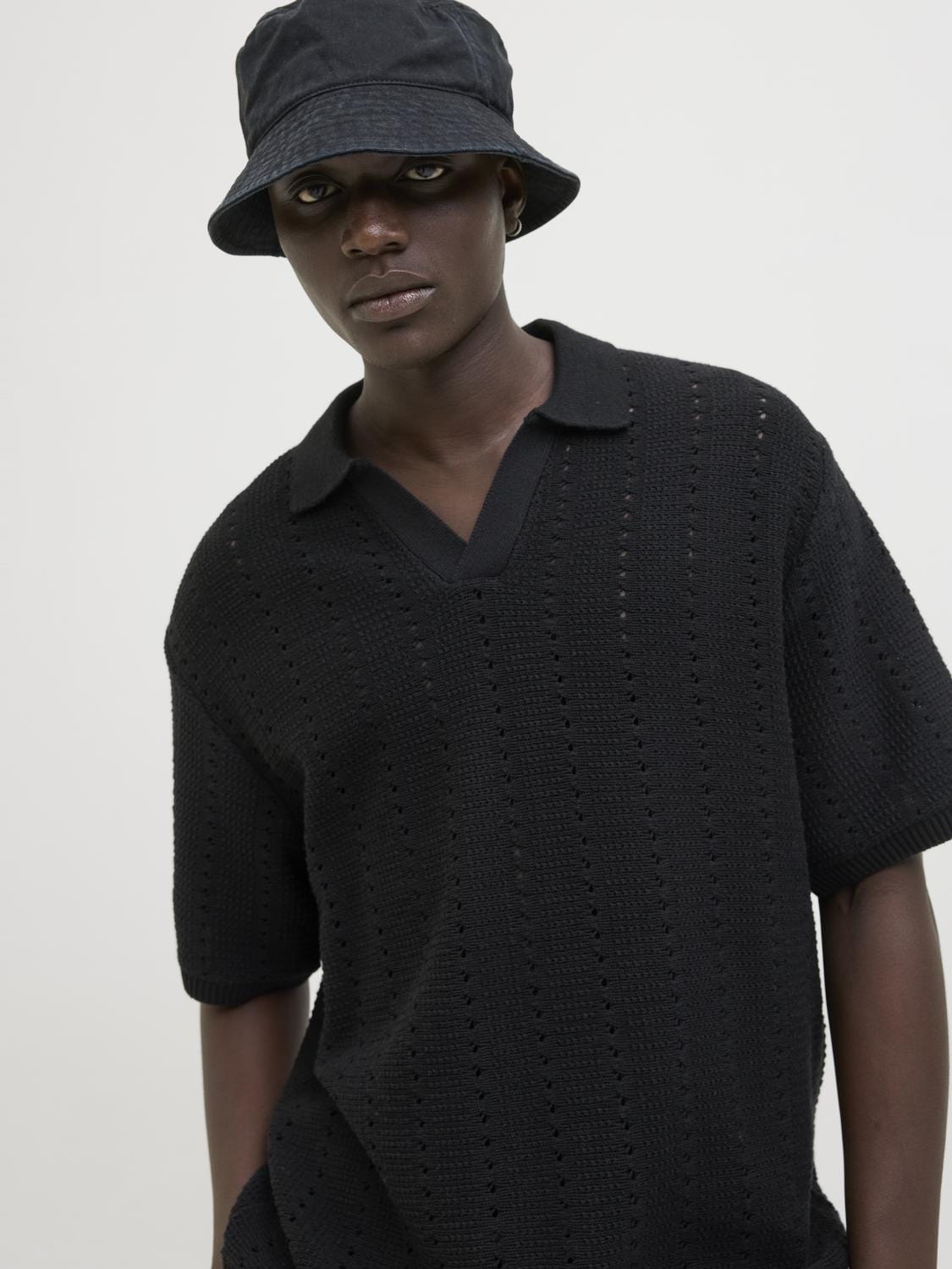 model_shot-creative