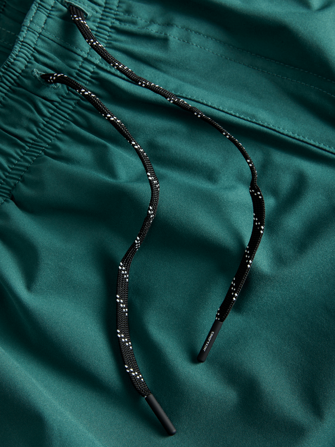 model_shot-detail