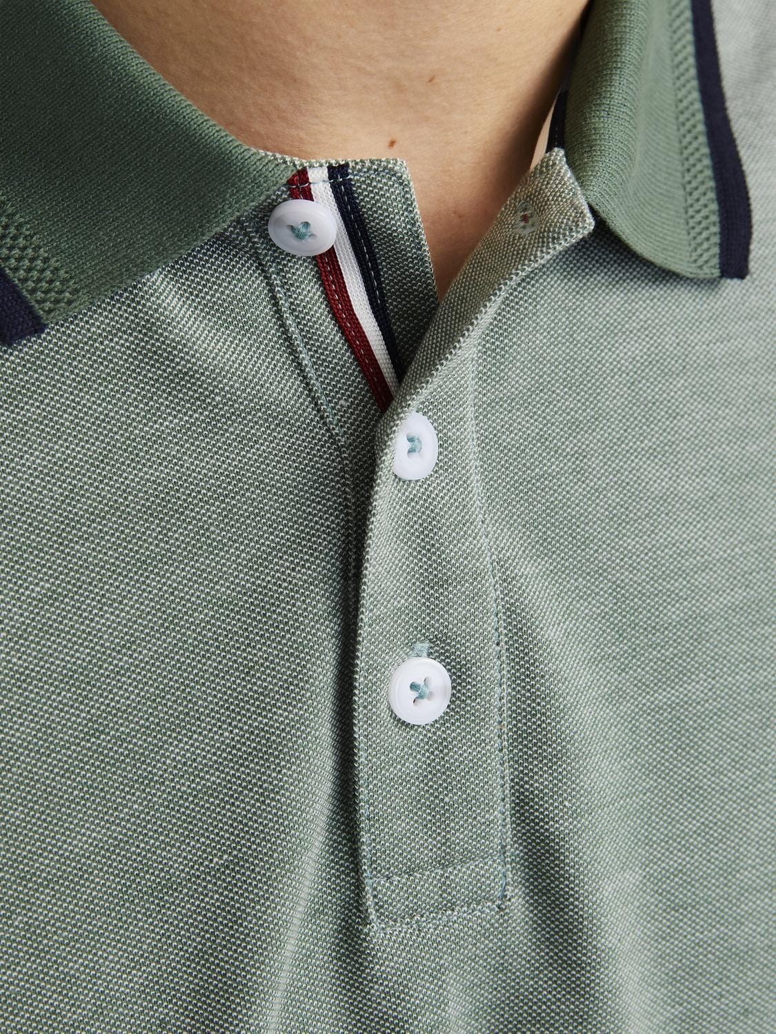 model_shot-detail