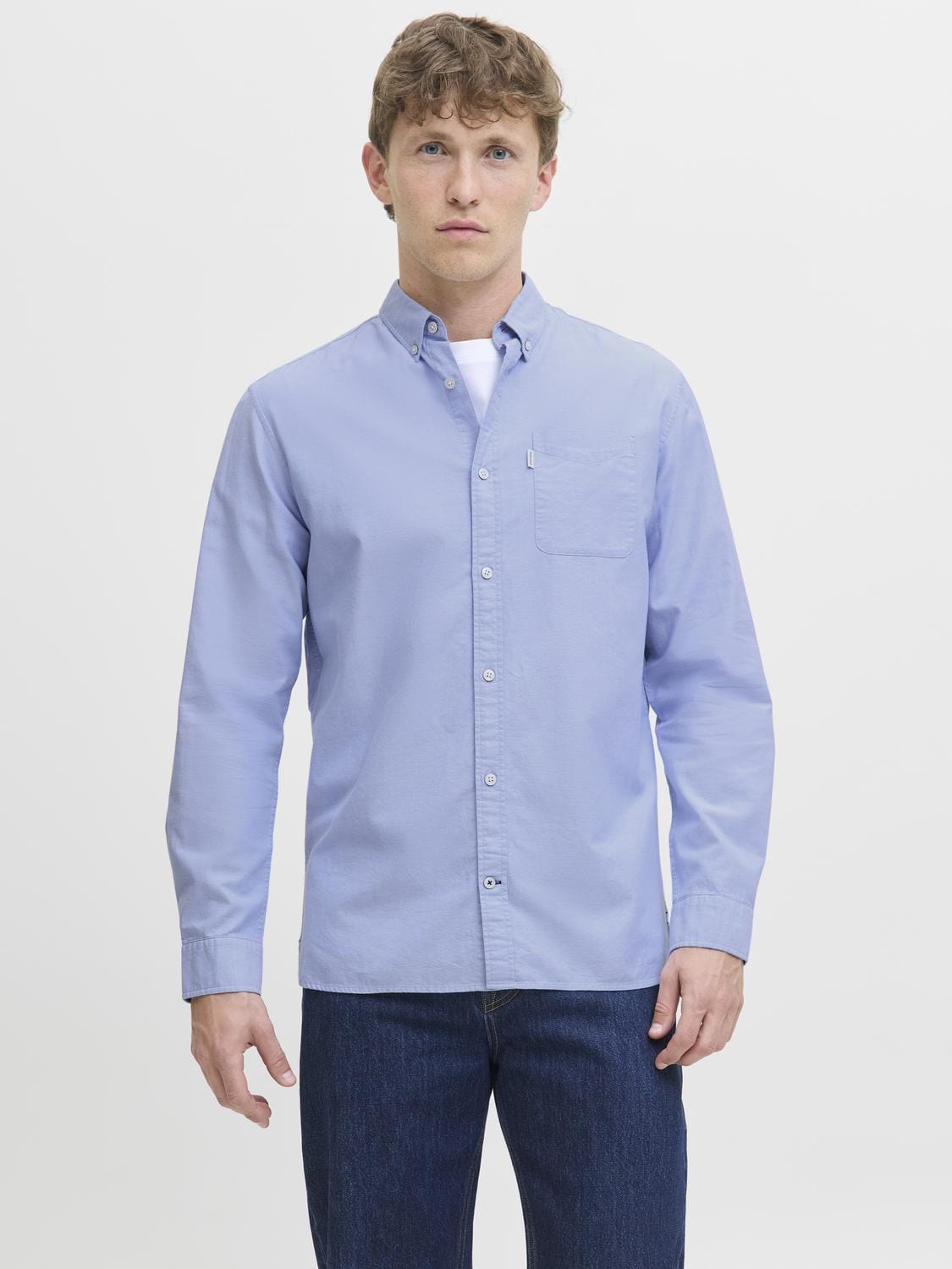 model_shot-front