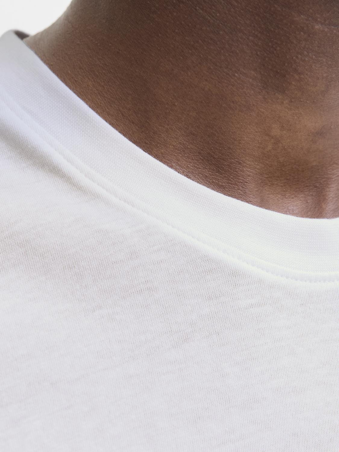 model_shot-detail