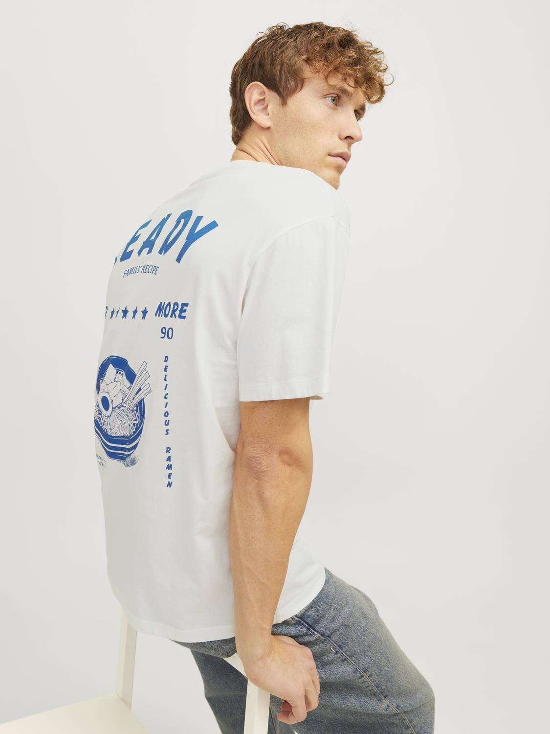 model_shot-creative