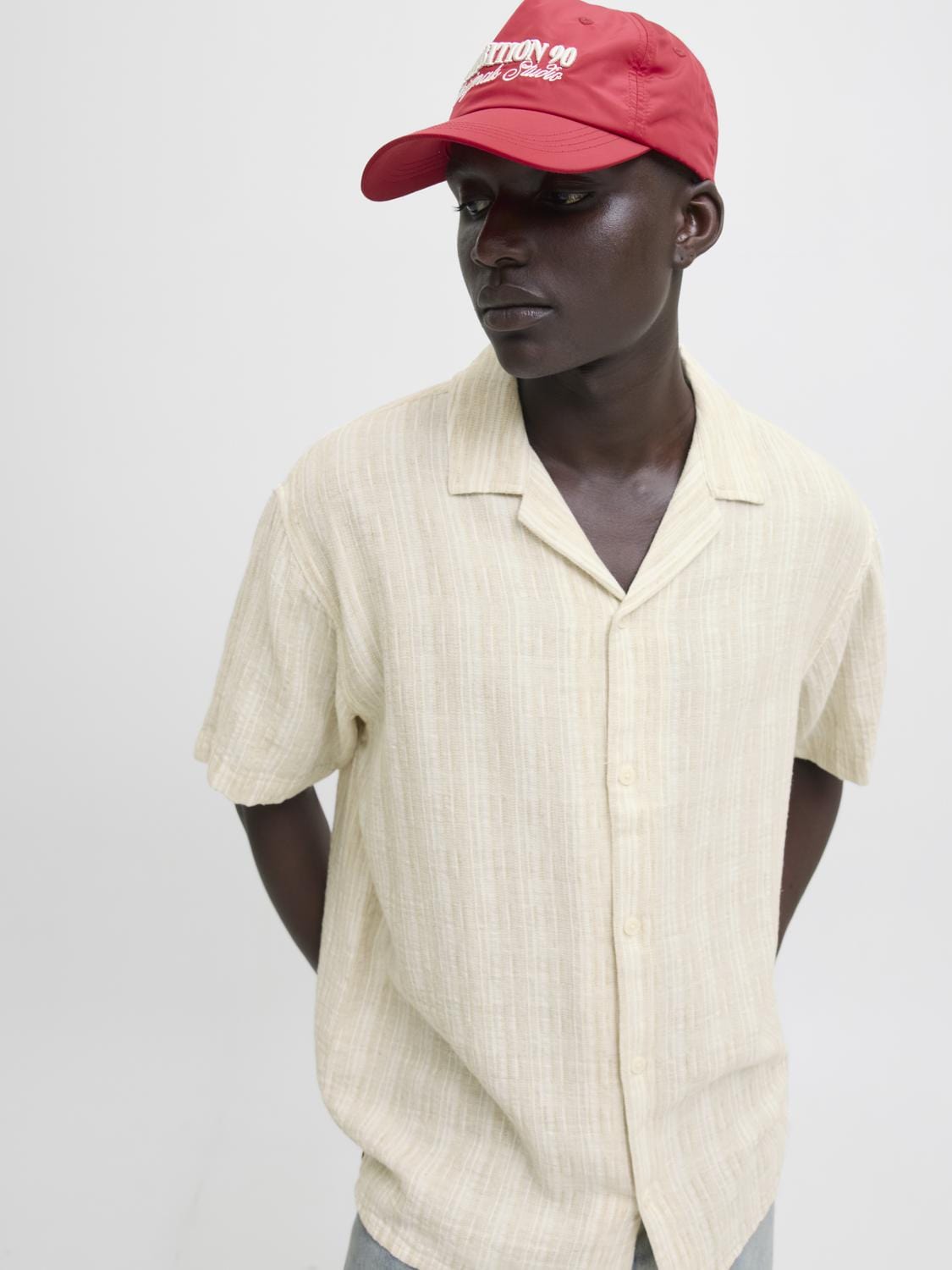model_shot-creative