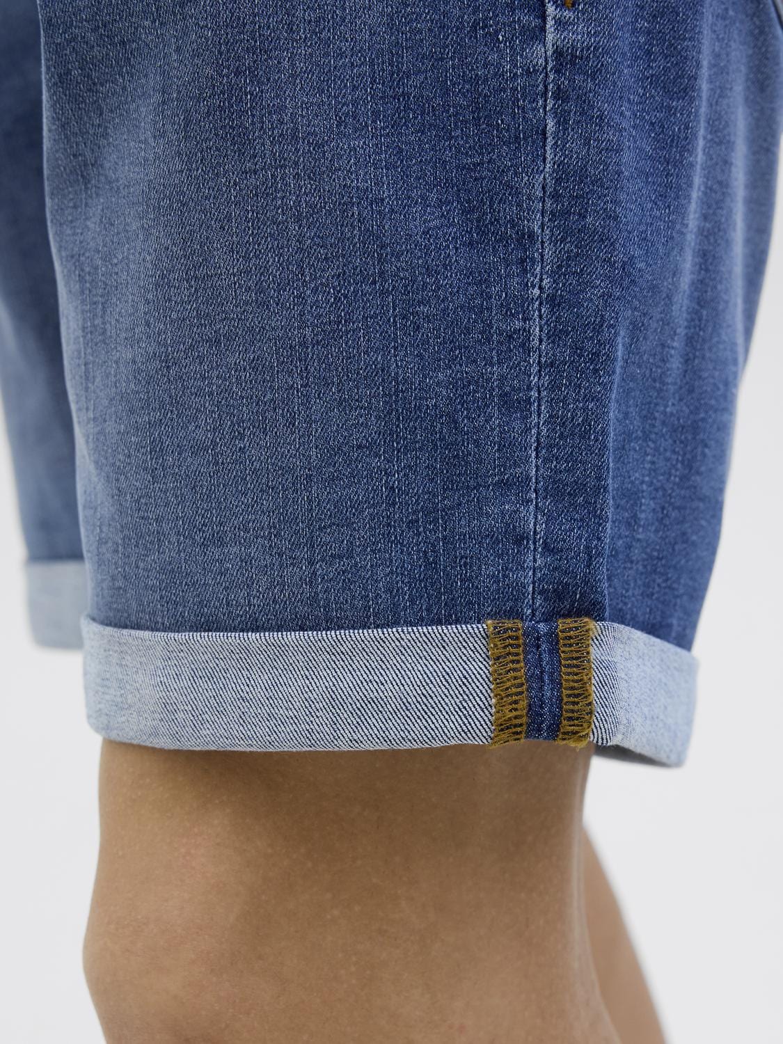 model_shot-detail