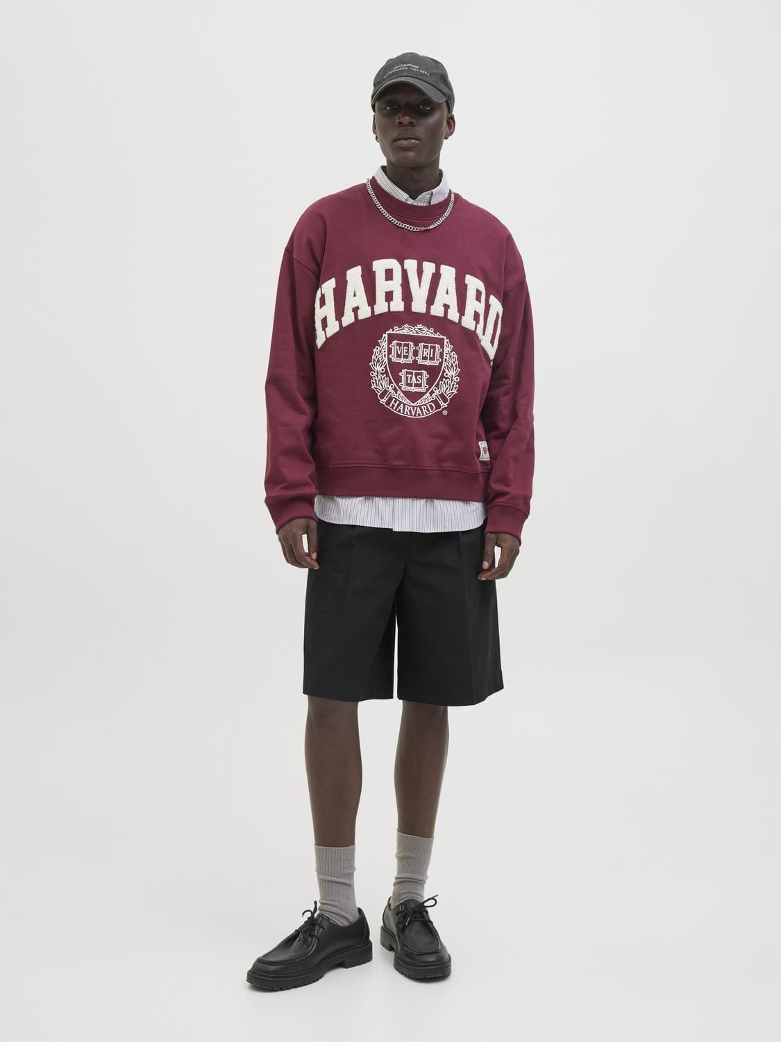 model_shot-front_full