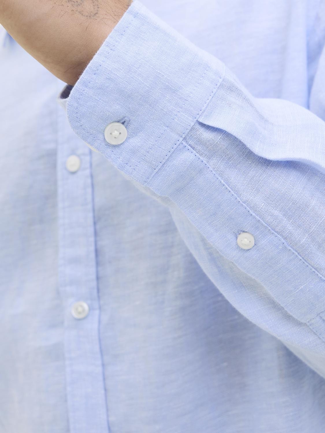 model_shot-detail