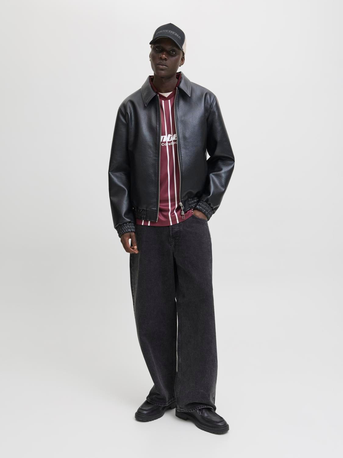 model_shot-front_full