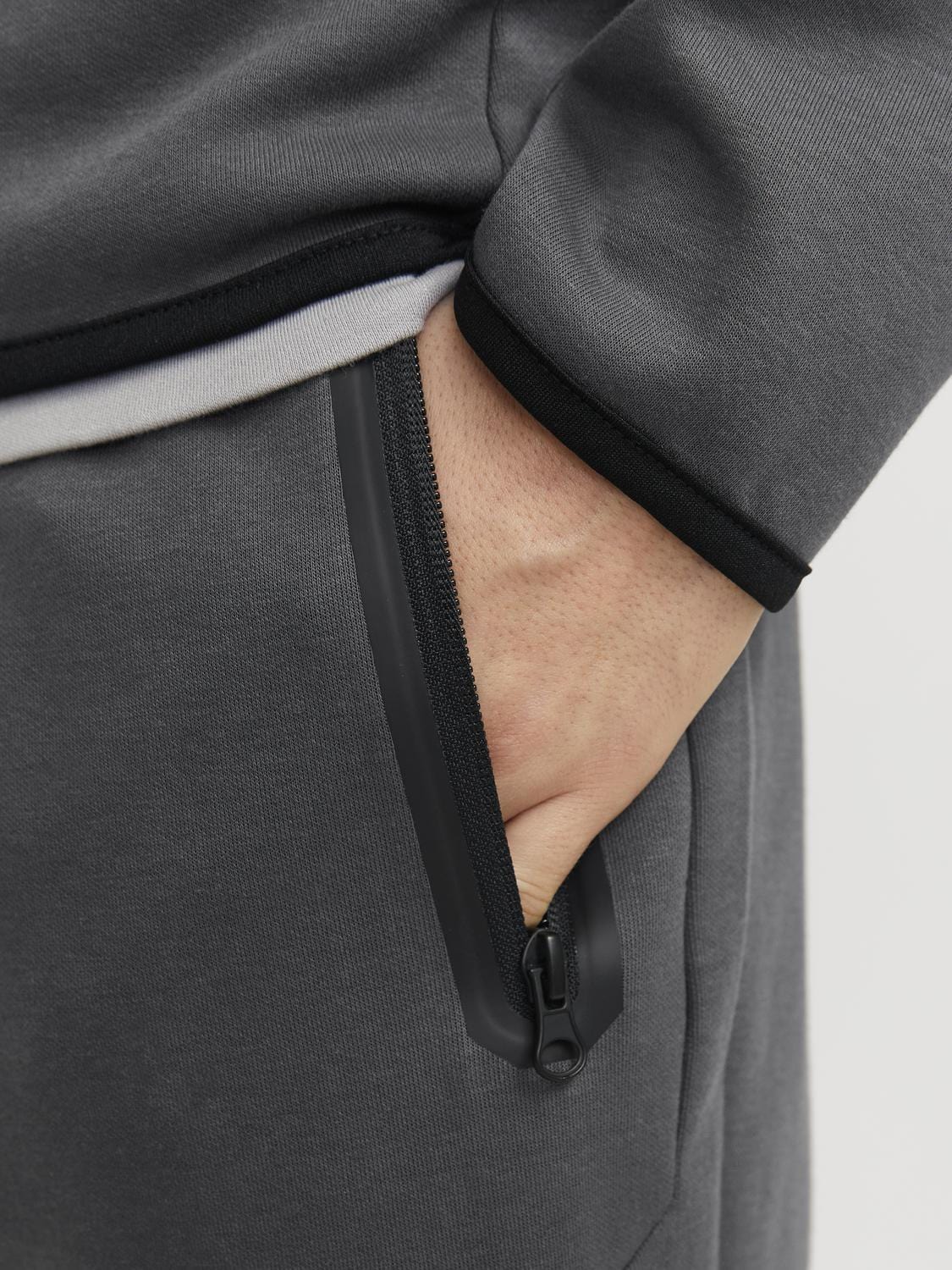 model_shot-detail
