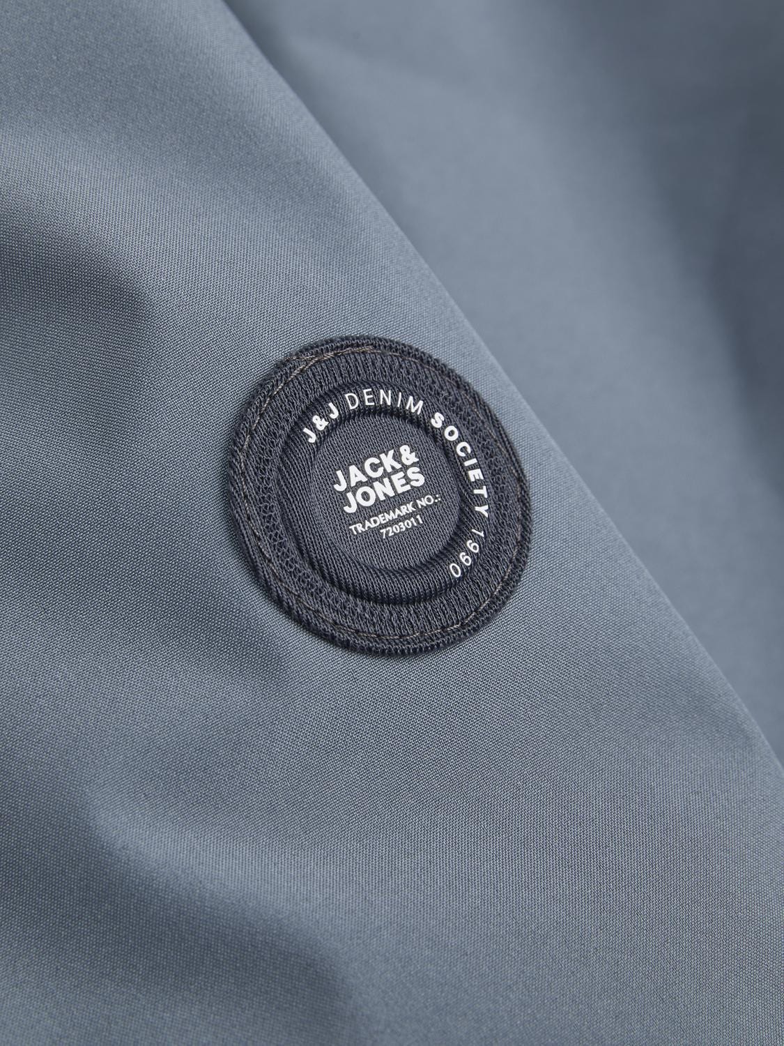 model_shot-detail