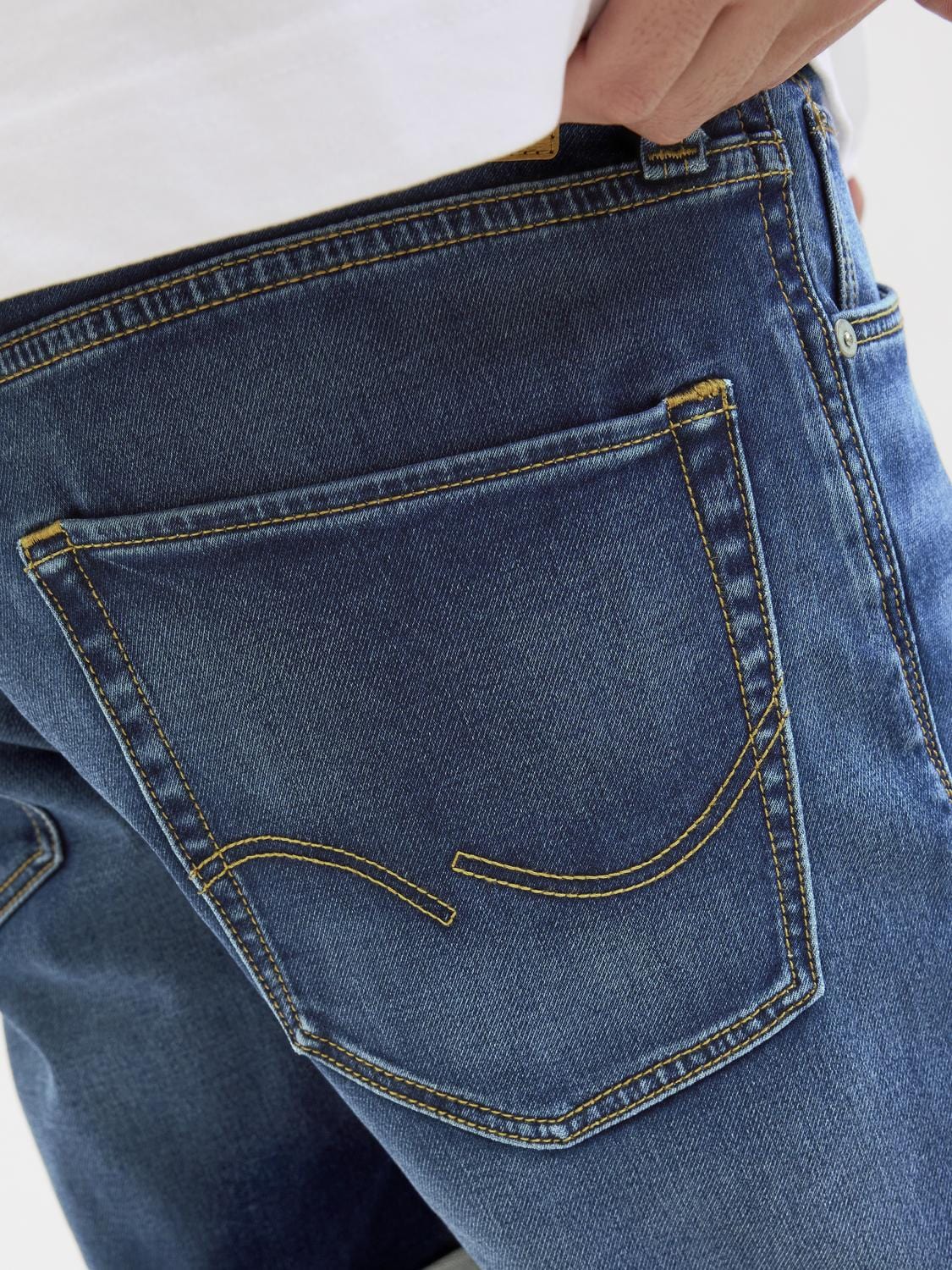 model_shot-detail