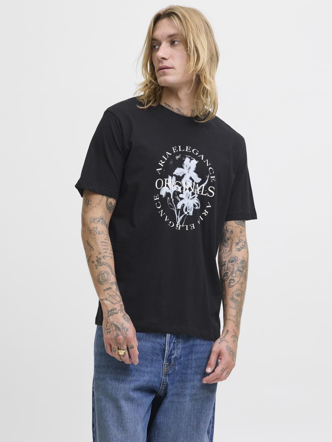 model_shot-front