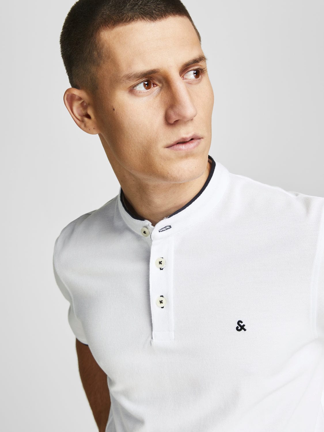 Polo básico de cuello mao blanco JJEPAULOS MAO POLO SS NOOS
