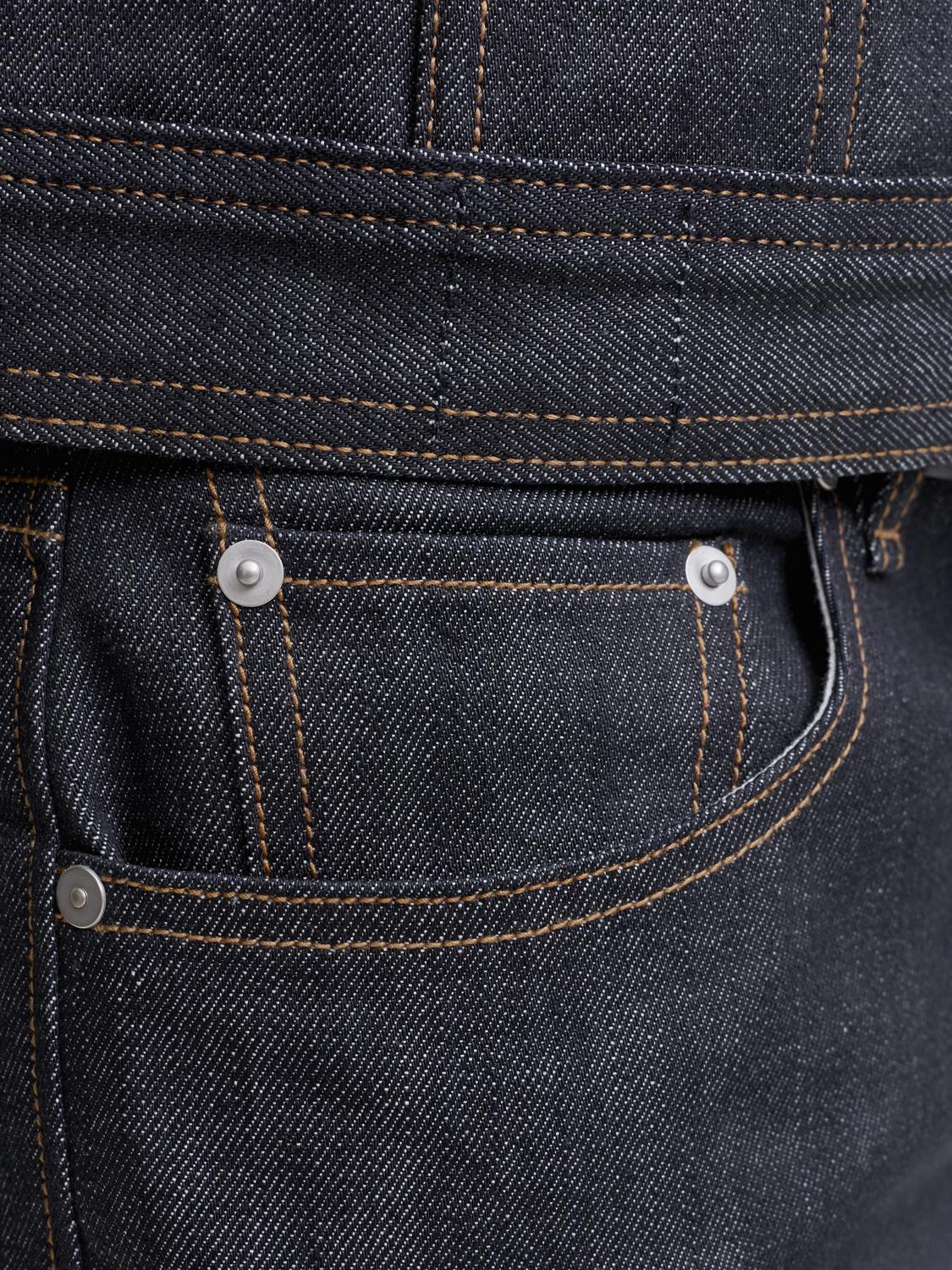 model_shot-detail