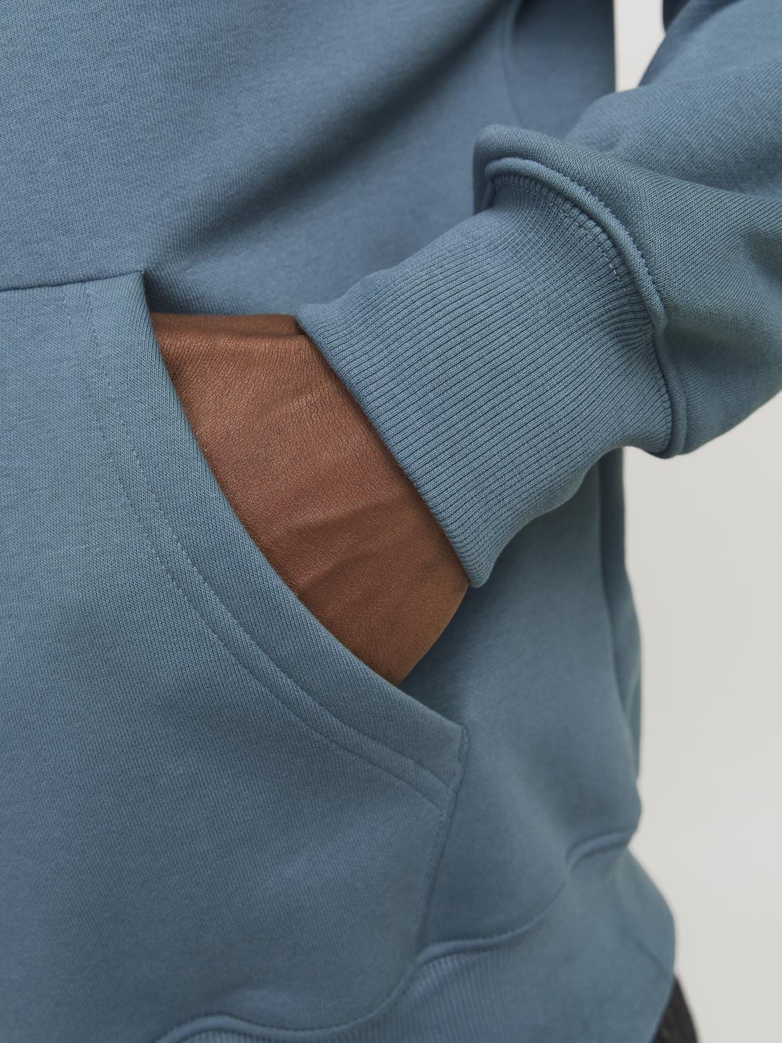 model_shot-detail