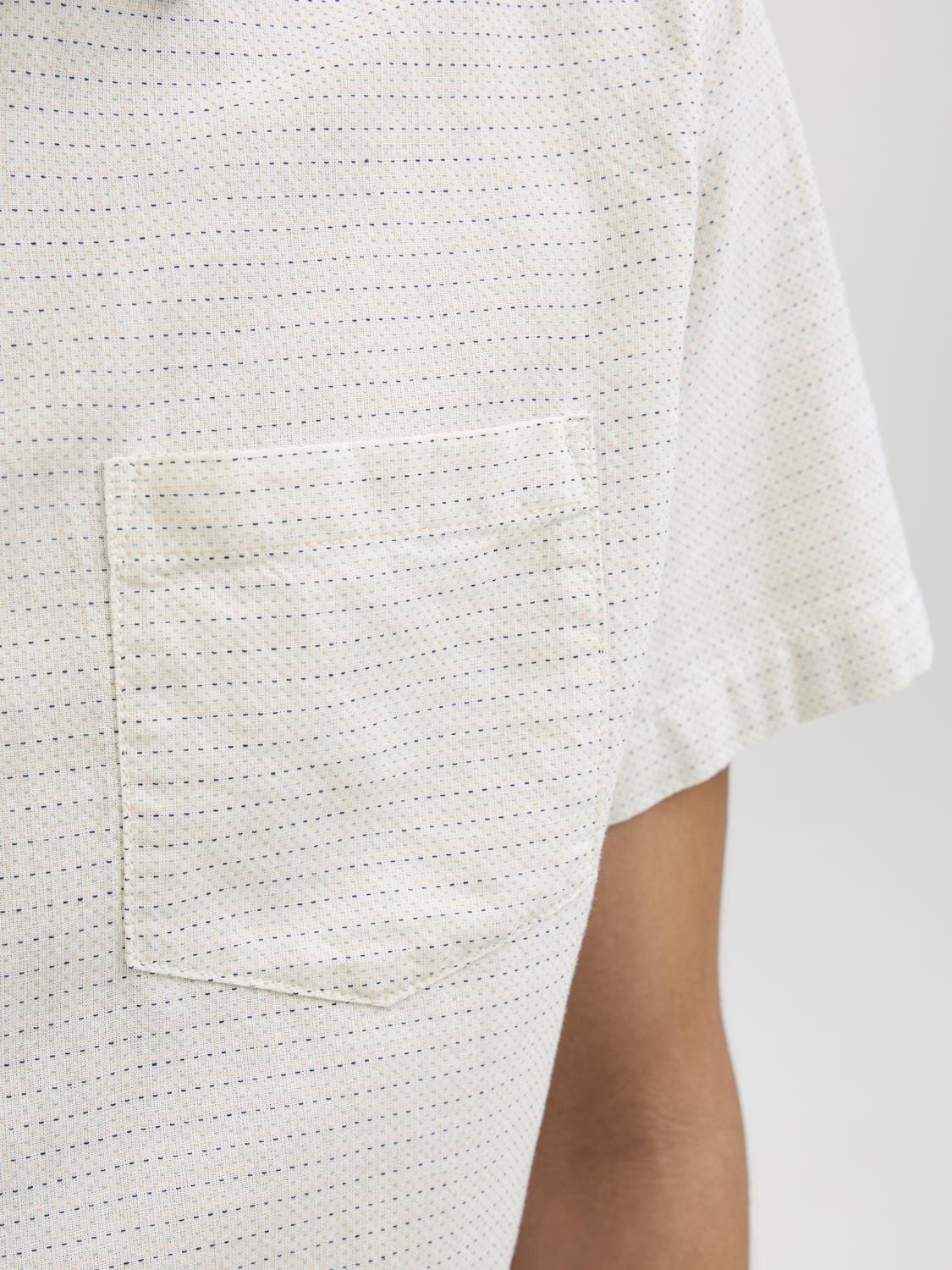 model_shot-detail
