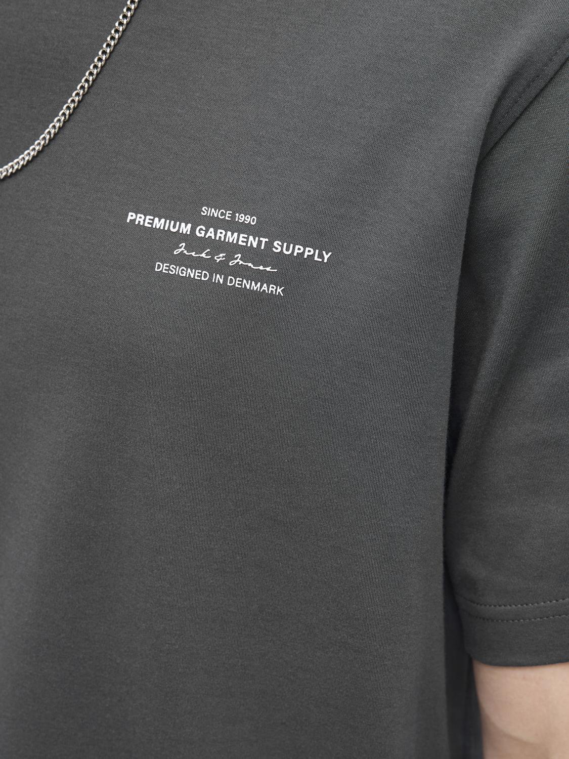 model_shot-detail