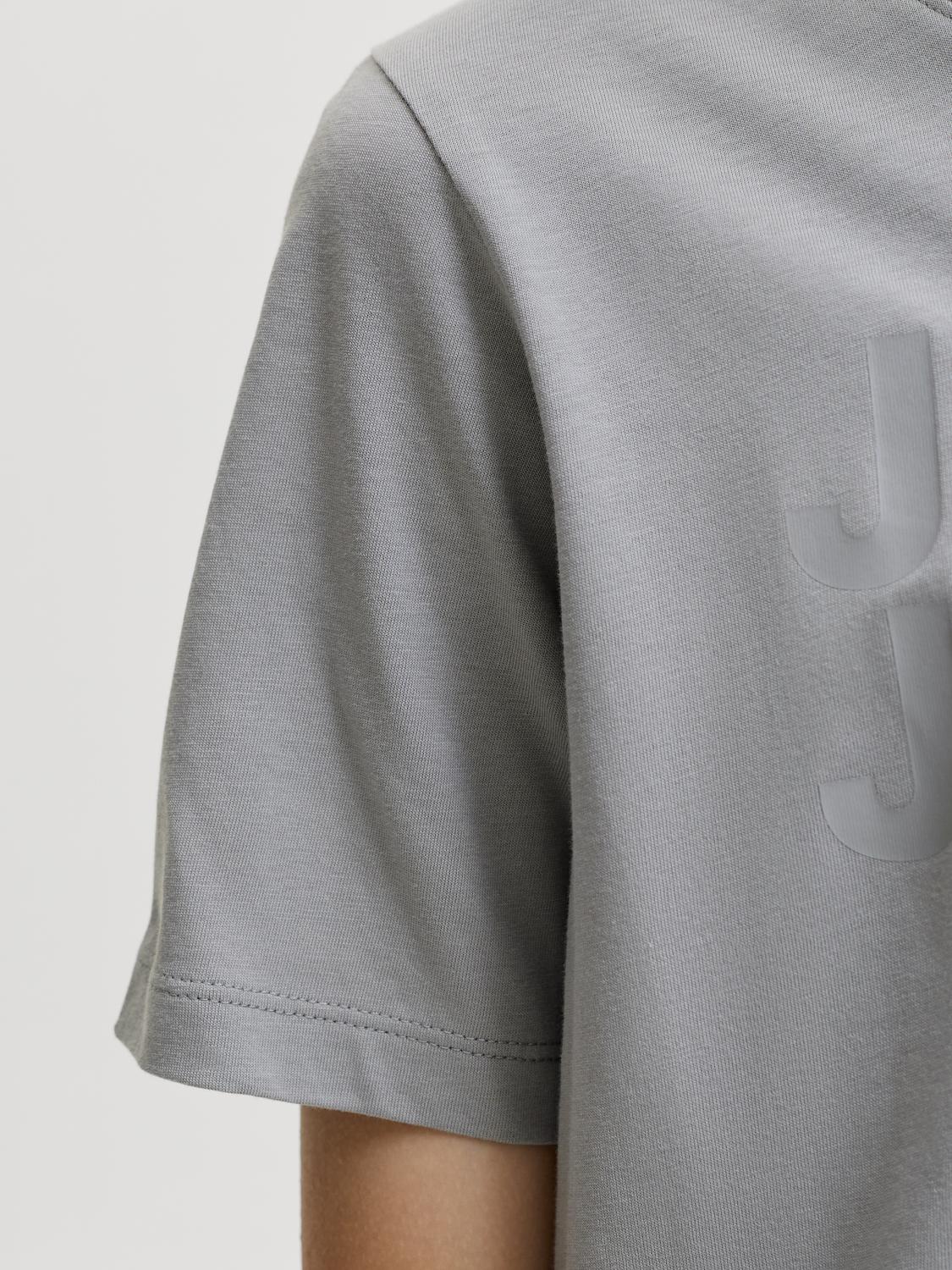 model_shot-detail
