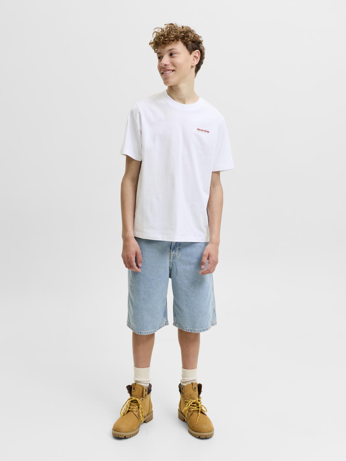 model_shot-front_full