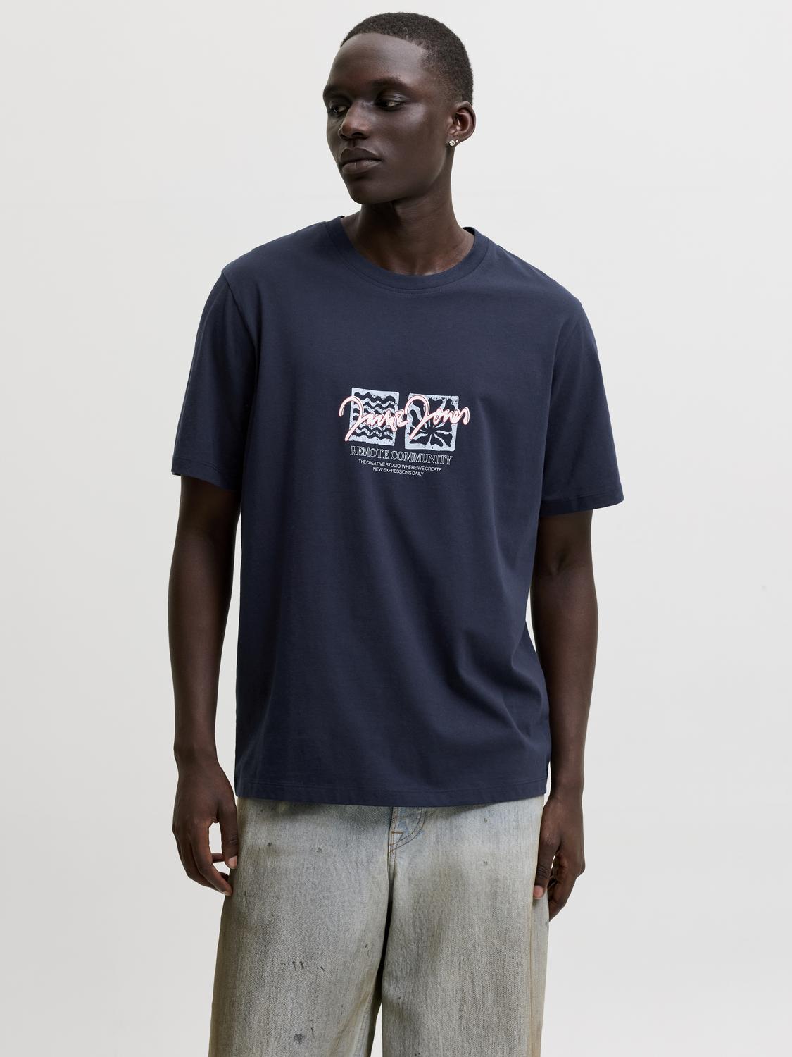 model_shot-front
