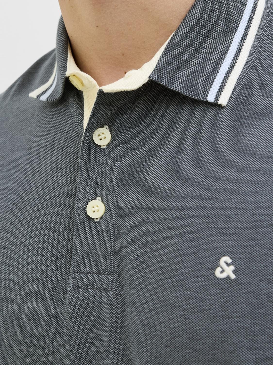 model_shot-detail