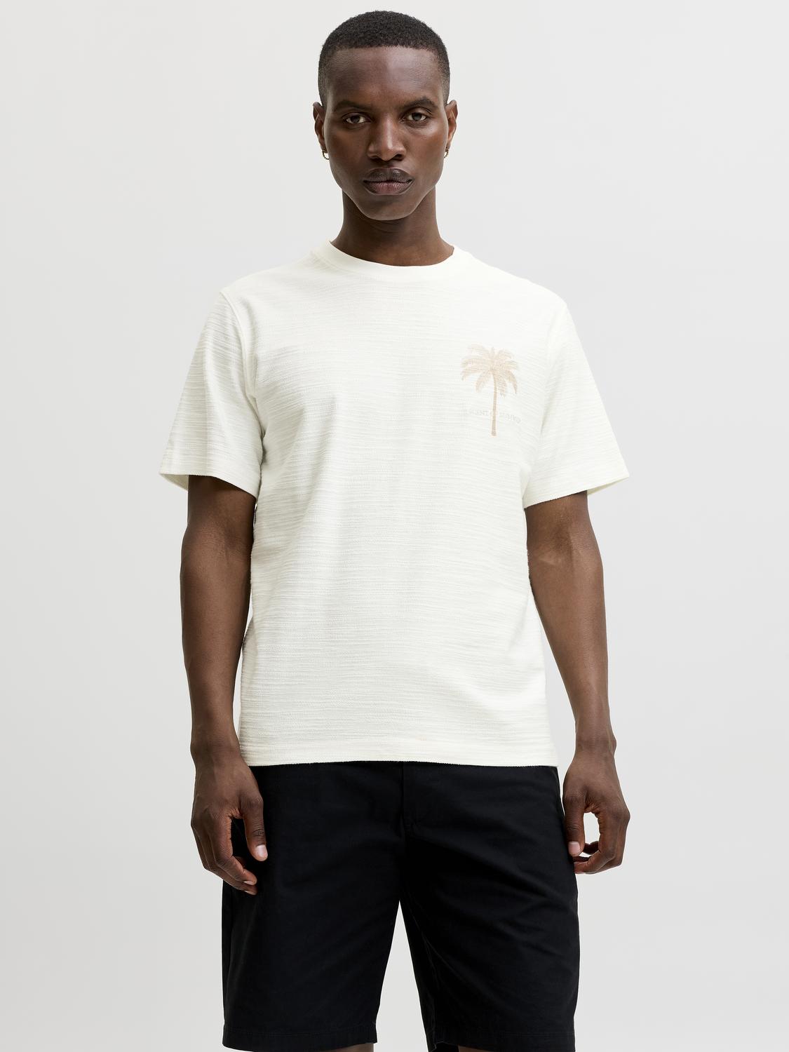 model_shot-front
