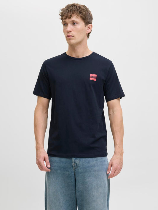 model_shot-front