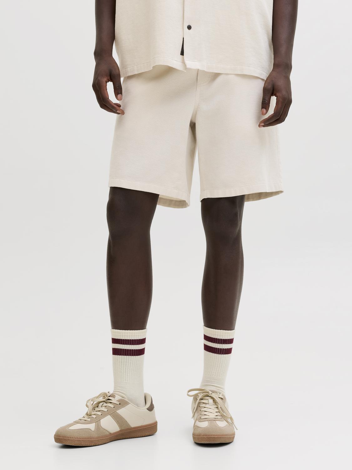 model_shot-front