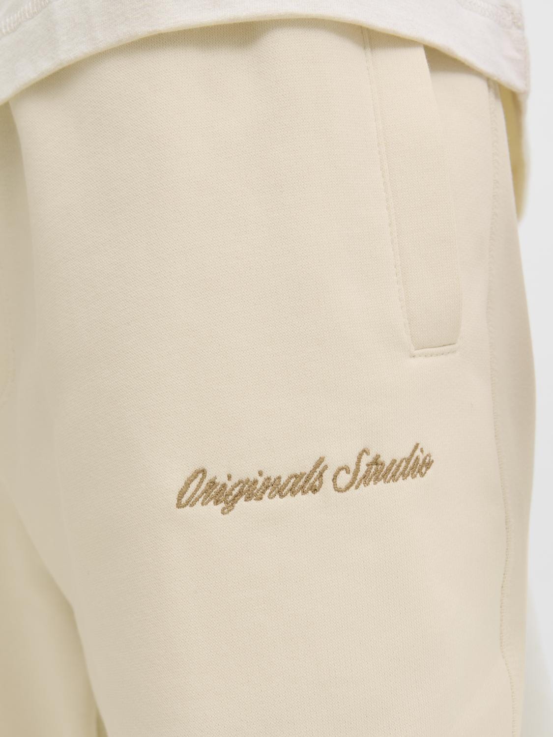 model_shot-detail