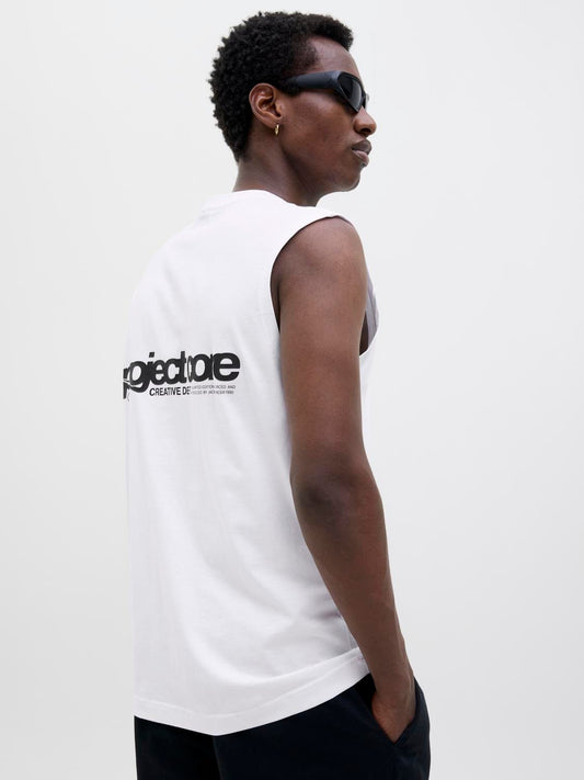 model_shot-creative