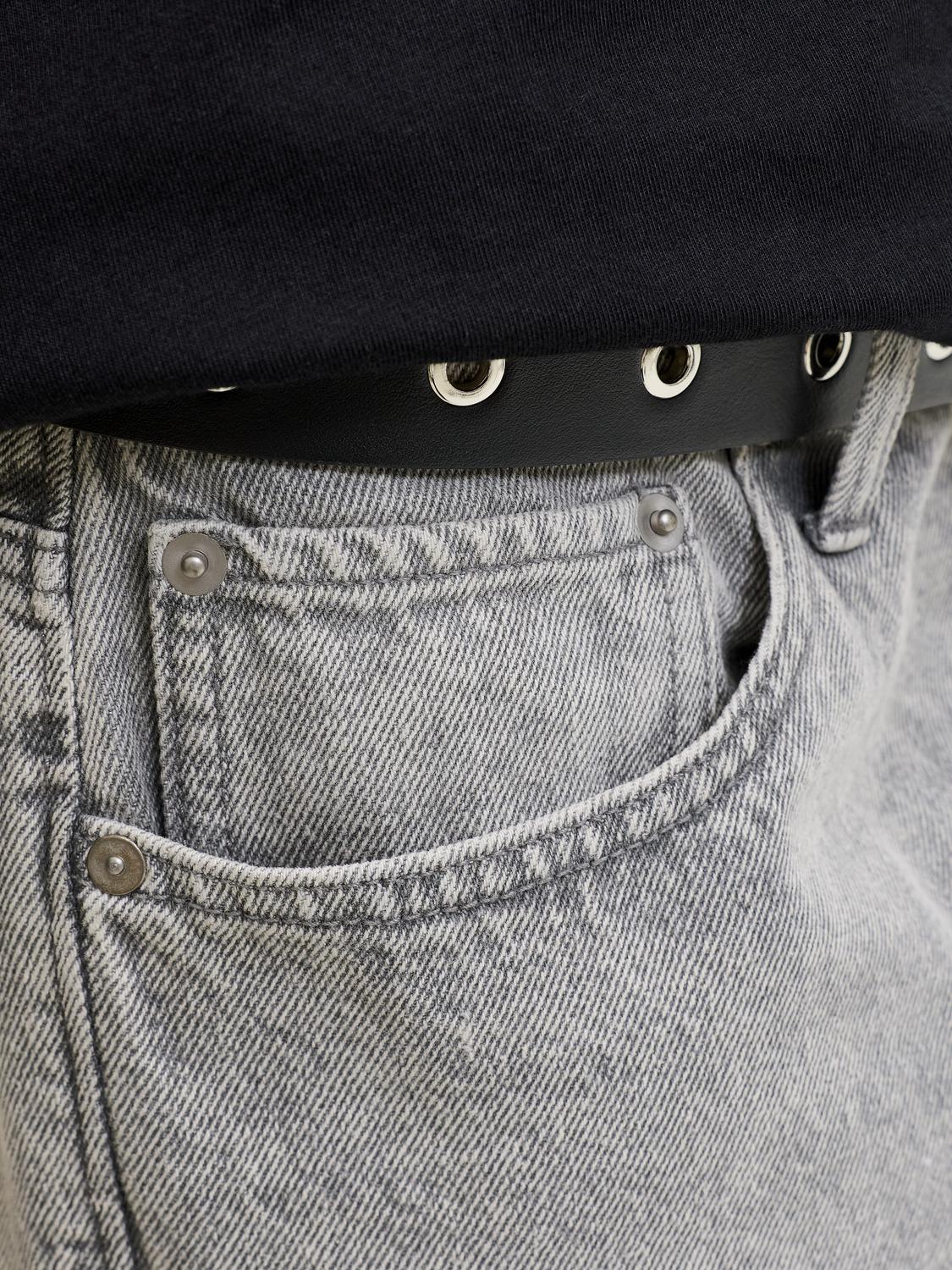 model_shot-detail
