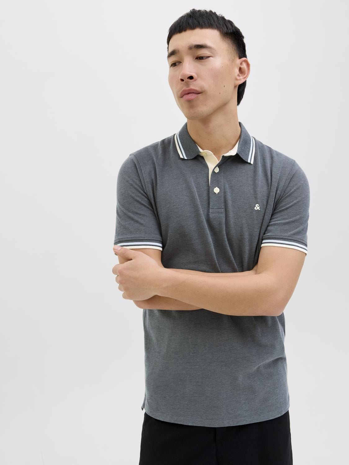 model_shot-creative