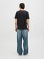 model_shot-back