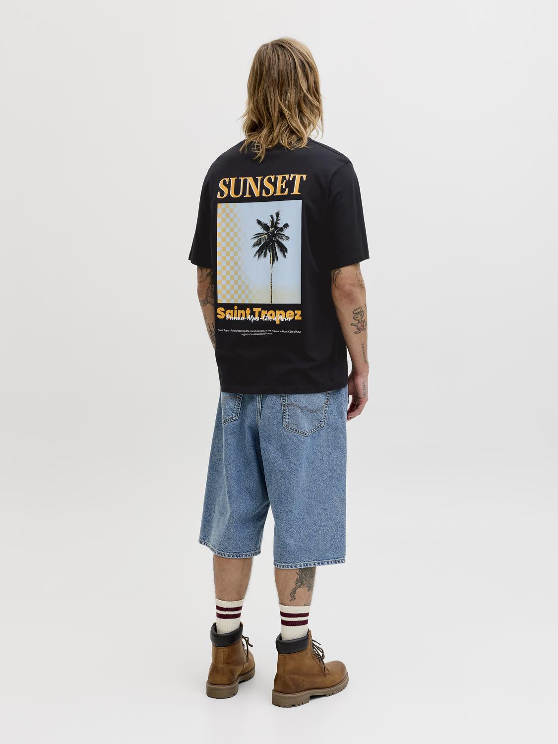model_shot-back